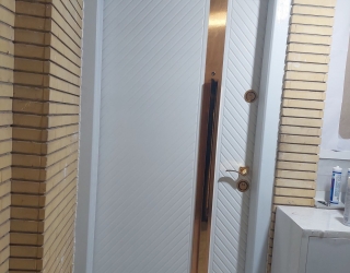 1000042839