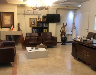 وکیل پایه یک دادگستری 