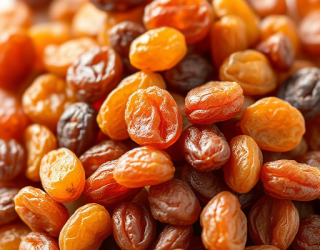 تامین و فروش عمده کشمش تیزآبی آفتابی (پلویی)