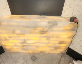 1000025879