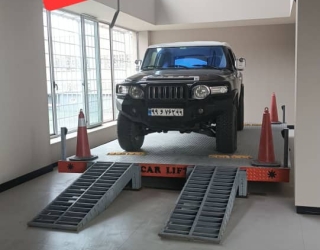 جک قیچی خودرو – نصب آسان، قدرت بی‌نظیر! بدون ریل و آهنکشی
