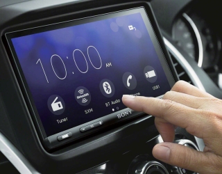 158XAV5000-in-dash-1200x800