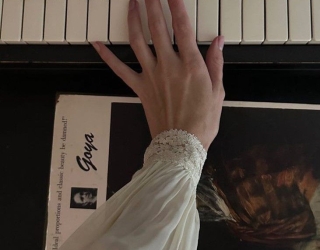 آموزش پیانو حرفه ای و تضمینی در منزل هنرجو، مدرس خانم