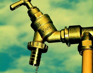 ارائه‌دهنده‌ی کامل‌ترین مجموعه لوله و اتصالات فلزی و پلیمری