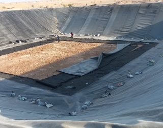 نصب عایق مقاوم استخری