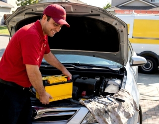 تعویض باتری خودرو در محل