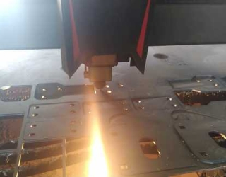 برش لیزر و خم‌کاری دقیق، سریع و مطمئن! 