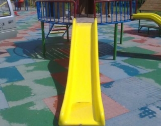 سرسره های فایبرگلاس زرین کار صفاهان