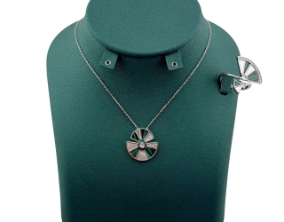 Boucheron-brand-jewelry-set-(partial-set)