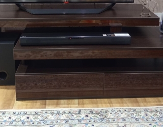 میز تلویزیون در حد نو