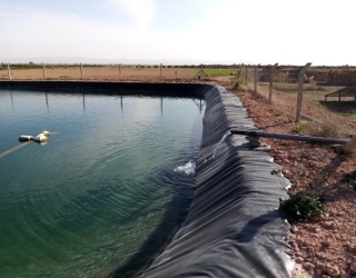 building-a-geomembrane-geotextile-pool-1