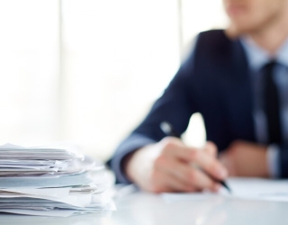 close-up-pile-papers-table_1098-3881